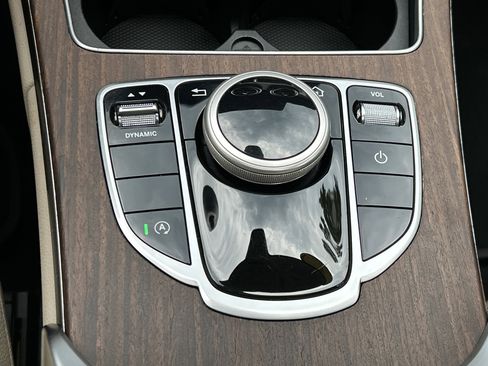 Used 2019 Mercedes-Benz C 300 Sedan image 33