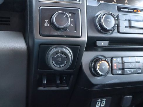 Used 2018 Ford F150 XLT w/ Equipment Group 302A Luxury image 13