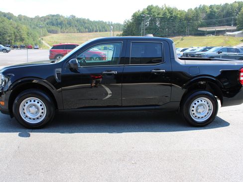 New 2025 Ford Maverick XL image 6