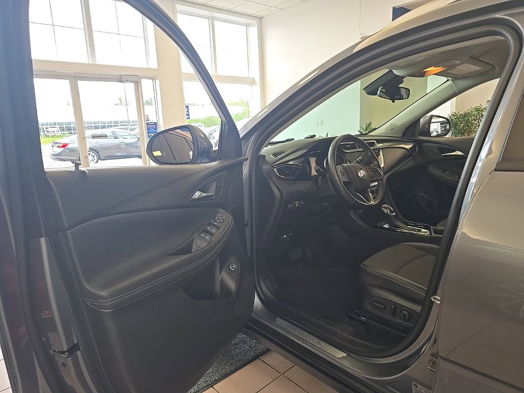 Used 2020 Buick Encore GX Select AWD/4WD image 11