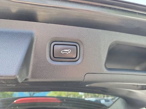 Used 2023 Hyundai Santa Fe SEL image 9