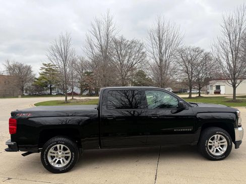 Used 2018 Chevrolet Silverado 1500 LT w/ All Star Edition image 21