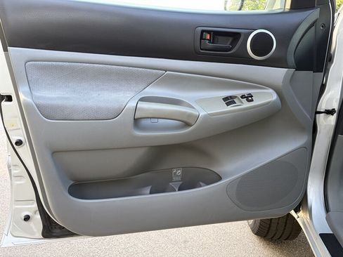 Used 2008 Toyota Tacoma PreRunner RWD image 13