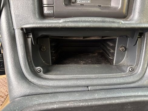 Used 2001 Chevrolet Silverado 1500 LS image 36