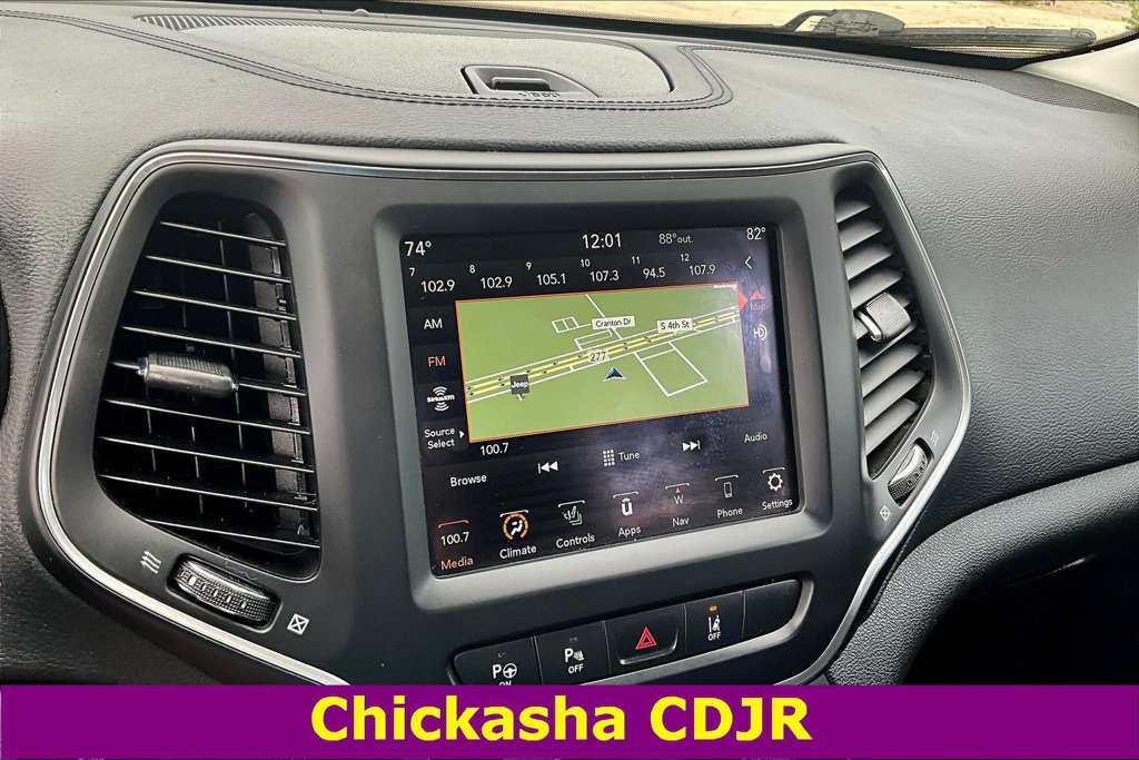 Used 2023 Jeep Cherokee Altitude Lux AWD/4WD image 15