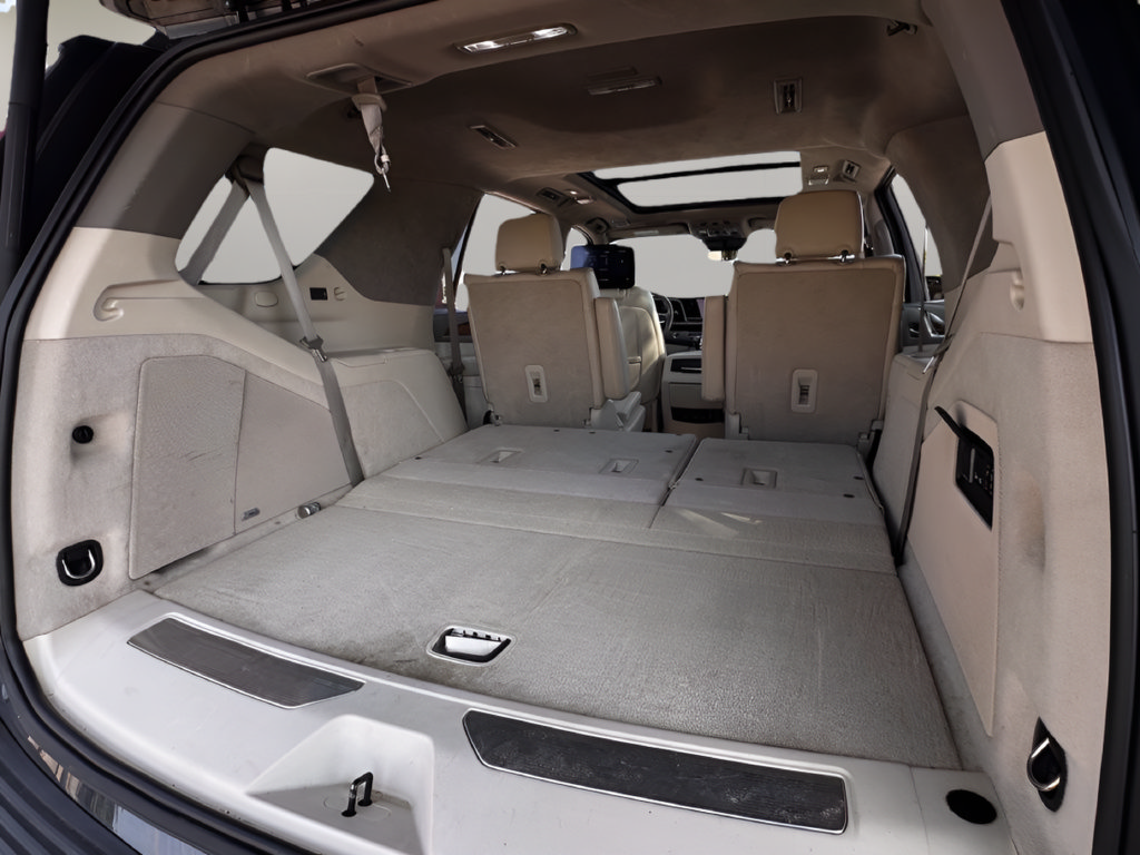 Used 2021 Cadillac Escalade Premium Luxury Platinum AWD/4WD image 25