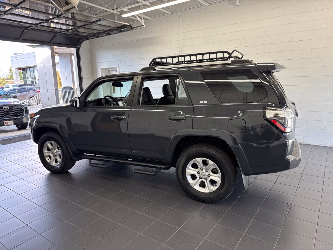 Used 2024 Toyota 4Runner SR5 Premium w/ Moonroof Package AWD/4WD image 5