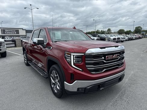 Used 2023 GMC Sierra 1500 SLT w/ SLT Premium Package AWD/4WD image 15