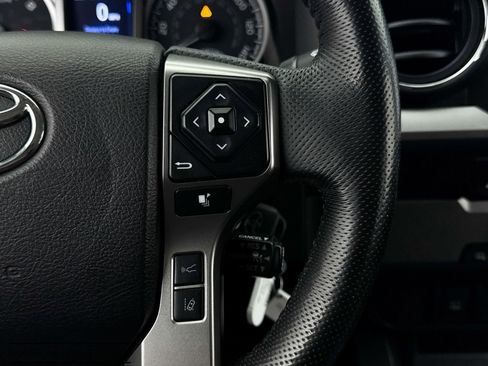 Used 2021 Toyota Tacoma SR5 RWD image 30