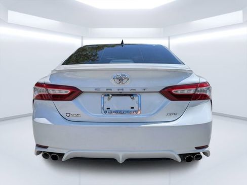 Used 2020 Toyota Camry XSE FWD image 4