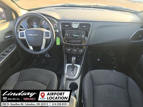 Used 2013 Chrysler 200 Touring image 26