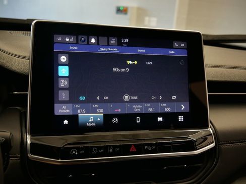 Certified 2023 Jeep Compass High Altitude image 31