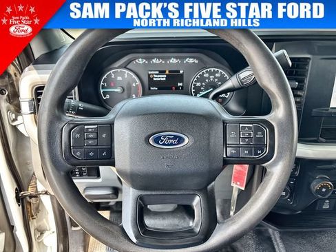 Used 2023 Ford F250 XLT w/ FX4 Off-Road Package AWD/4WD image 23