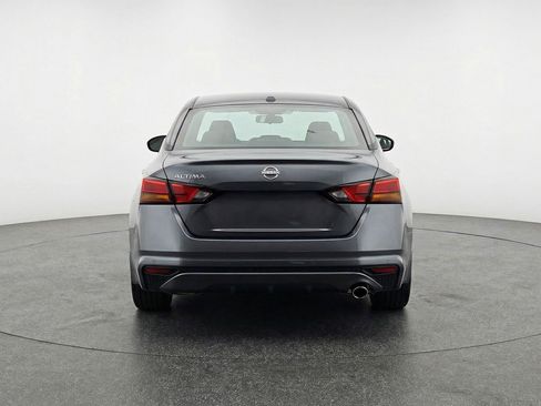 Used 2025 Nissan Altima 2.5 SV FWD image 7