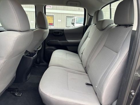 Used 2017 Toyota Tacoma SR w/ Tow Package image 23