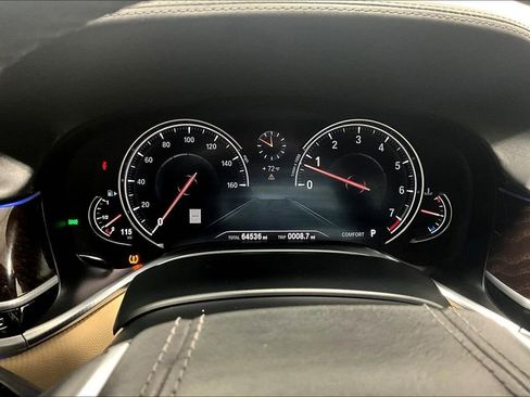 Used 2019 BMW 750i xDrive w/ Executive Package image 26