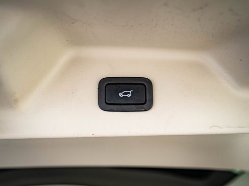 Used 2017 Land Rover Range Rover Supercharged image 20