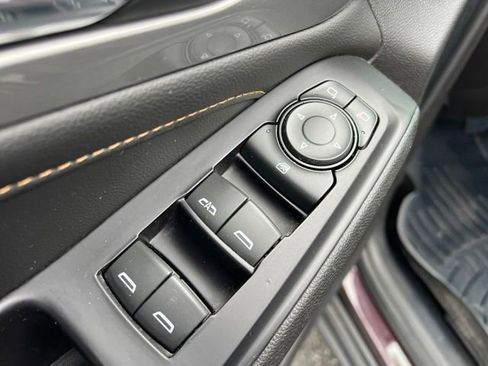 Used 2018 Chevrolet Traverse LT AWD/4WD image 27