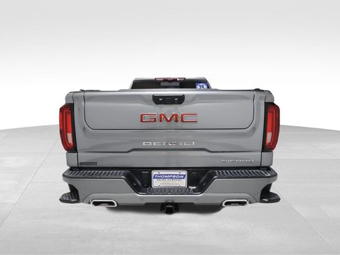 Used 2025 GMC Sierra 1500 Denali AWD/4WD image 3