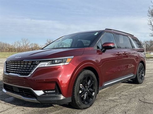 Used 2024 Kia Carnival SX image 4