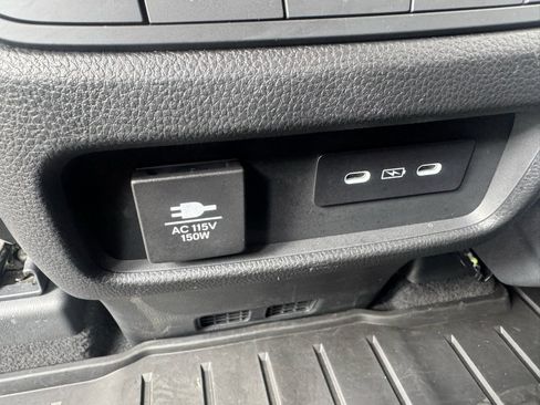 Certified 2025 Honda Pilot Elite image 30