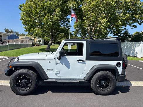 Used 2016 Jeep Wrangler Sport w/ Quick Order Package 24S AWD/4WD image 1