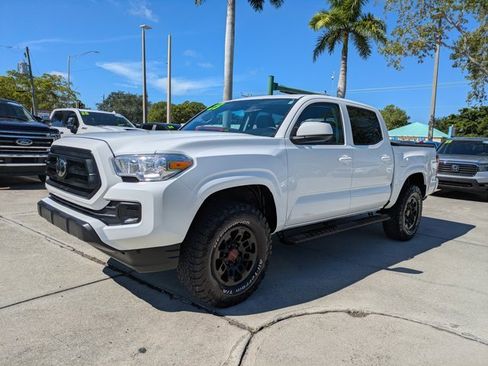 Used 2023 Toyota Tacoma SR image 7