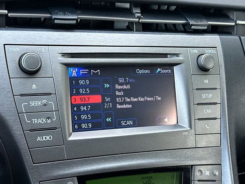 Used 2015 Toyota Prius Two image 19