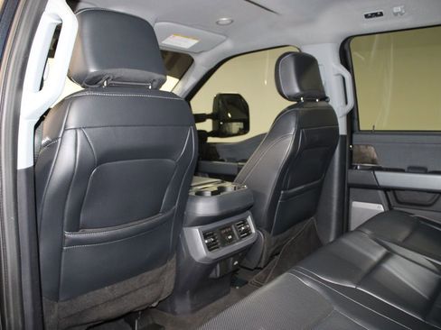 Used 2024 Ford F250 Lariat w/ Lariat Ultimate Package image 31