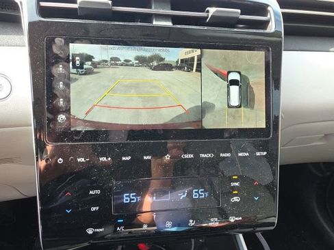 Used 2022 Hyundai Tucson Limited image 10