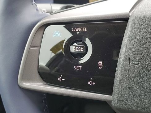 New 2026 Nissan Leaf Platinum+ w/ Illuminated Package FWD image 13