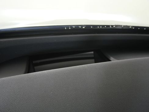 Used 2024 BMW iX xDrive50 w/ Sport Package AWD/4WD image 20