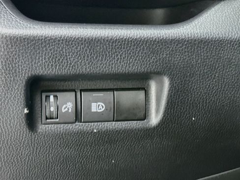 Used 2024 Toyota RAV4 XLE FWD image 17