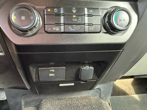 Used 2018 Ford F150 XLT w/ Equipment Group 301A Mid image 32