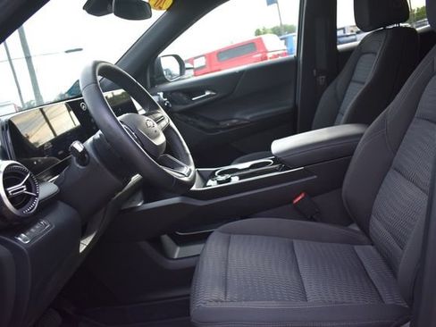 Certified 2026 Chevrolet Equinox LT w/ LPO, Floor Liner Package AWD/4WD image 21