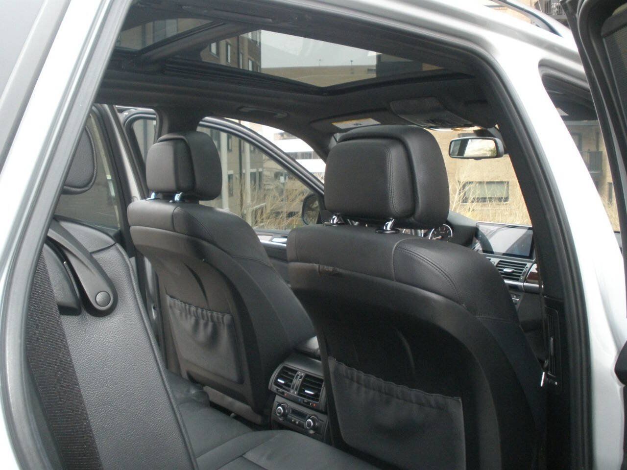 Used 2013 BMW X5 xDrive50i AWD/4WD image 35