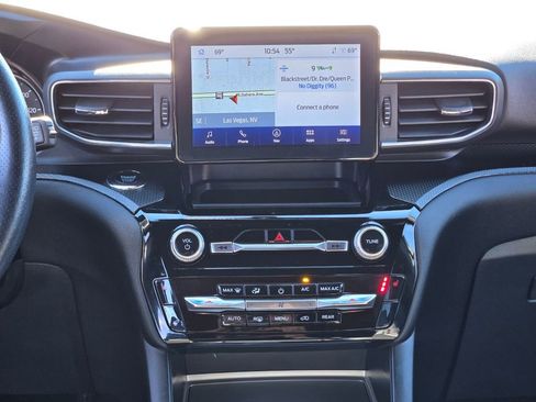 Used 2023 Ford Explorer ST-Line w/ Class IV Trailer Tow Package image 16