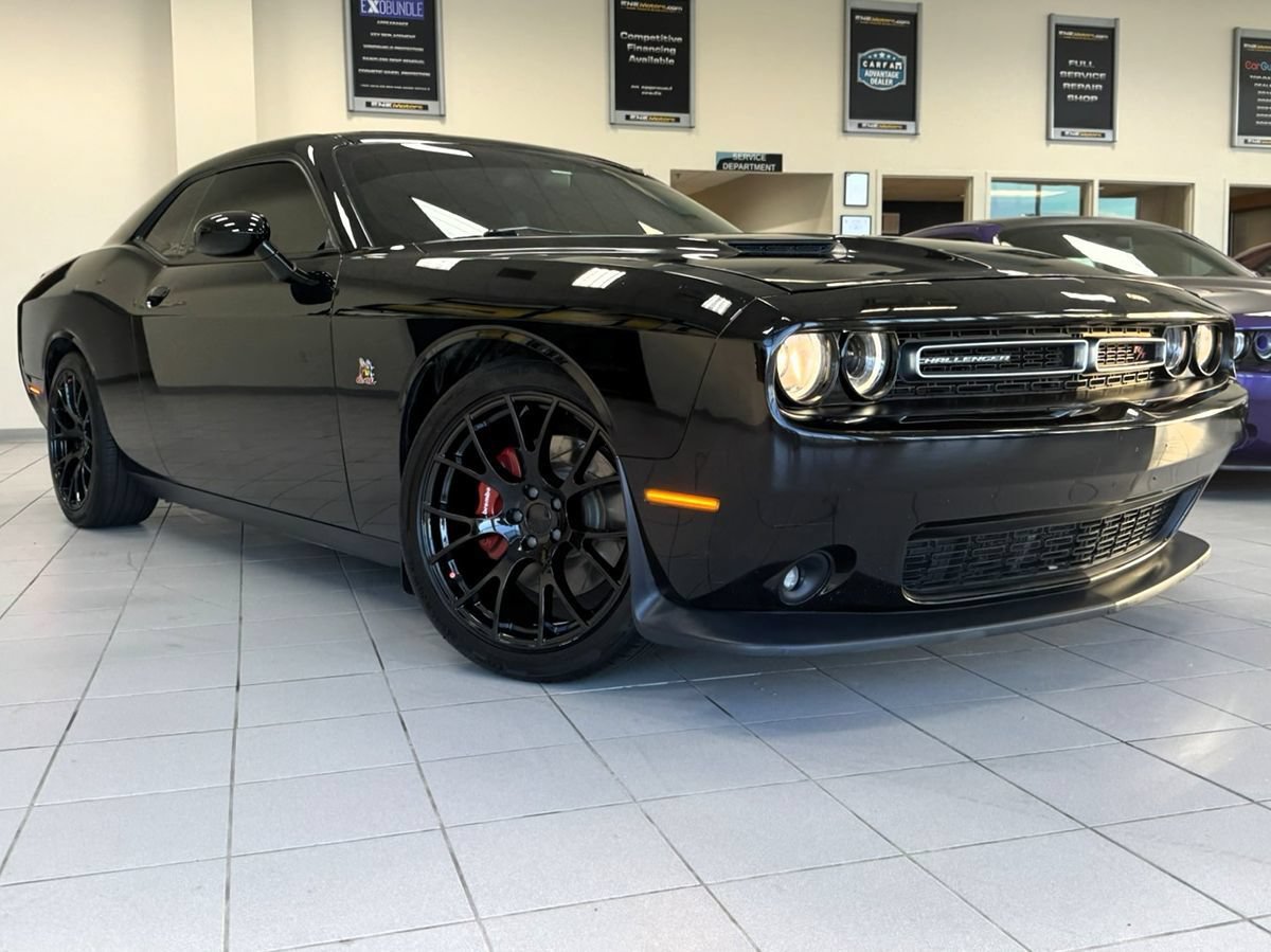 Used 2016 Dodge Challenger R/T Scat Pack RWD image 56