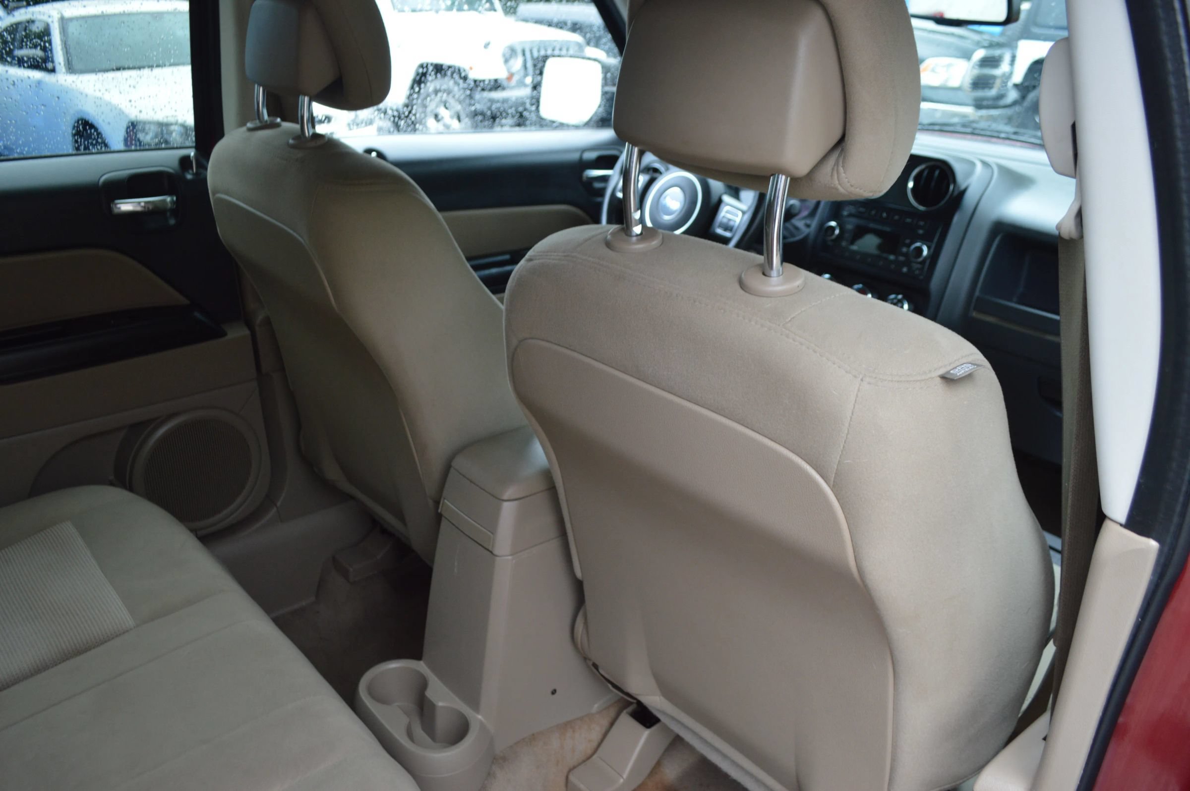 Used 2016 Jeep Patriot Latitude FWD image 25