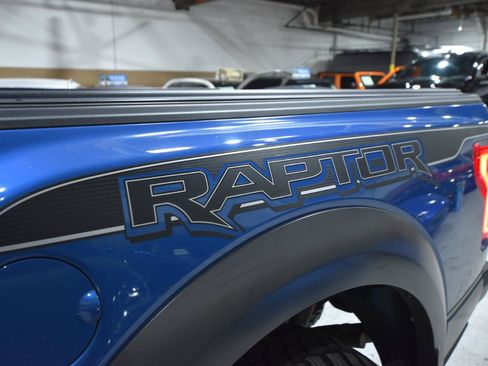 Used 2019 Ford F150 Raptor w/ Equipment Group 802A Luxury AWD/4WD image 9