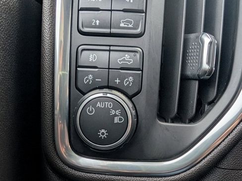 Used 2020 Chevrolet Silverado 1500 RST image 22