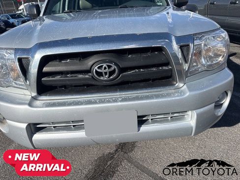 Used 2005 Toyota Tacoma 4x4 Double Cab image 2