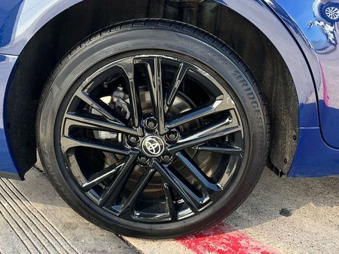 Used 2025 Toyota Camry SE image 9