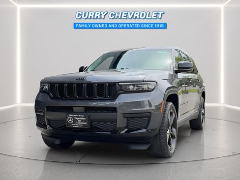 Used 2022 Jeep Grand Cherokee L Laredo AWD/4WD image 3