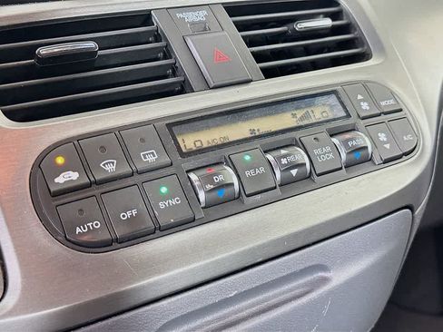 Used 2005 Honda Odyssey EX image 16