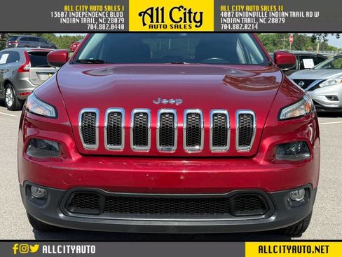 Used 2014 Jeep Cherokee Latitude w/ Cold Weather Group AWD/4WD image 2