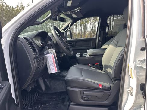 New 2026 RAM 3500 Tradesman AWD/4WD image 10