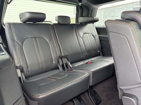 Certified 2023 Ford Expedition Platinum image 31