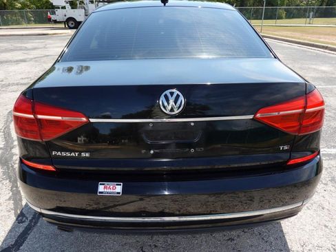Used 2016 Volkswagen Passat 1.8T SE FWD image 6
