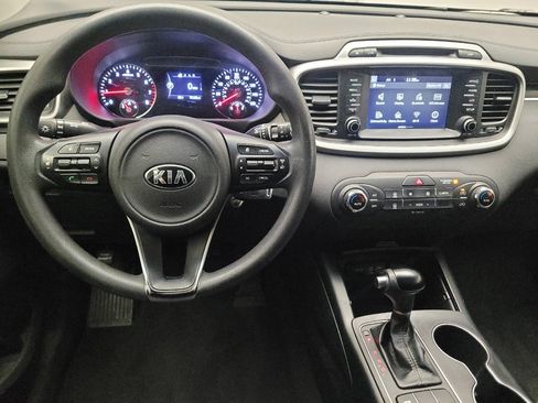 Used 2018 Kia Sorento FWD image 22